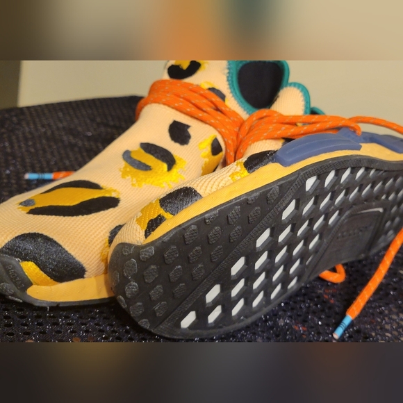 Leopard Print Sneakers with Orange Accents Pharrell NMD Adidas - Picture 6 of 12